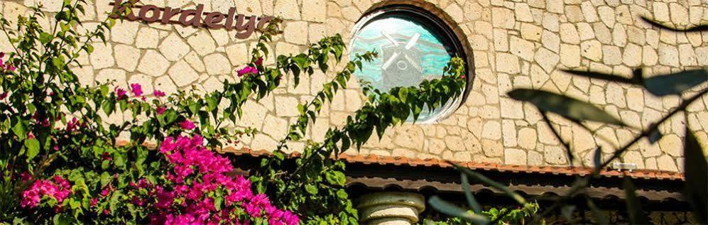 Kordelya Hotel Alaçatı Luaran gambar