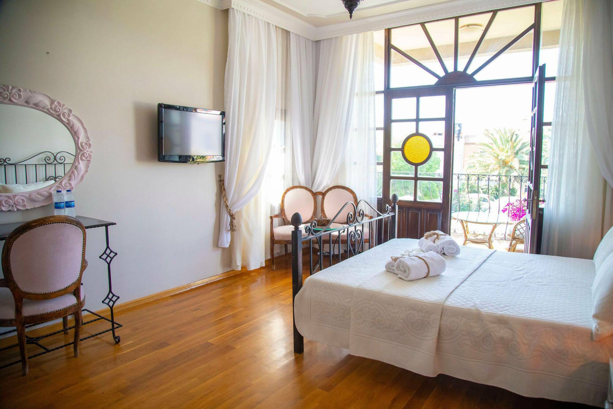 Kordelya Hotel Alaçatı Luaran gambar