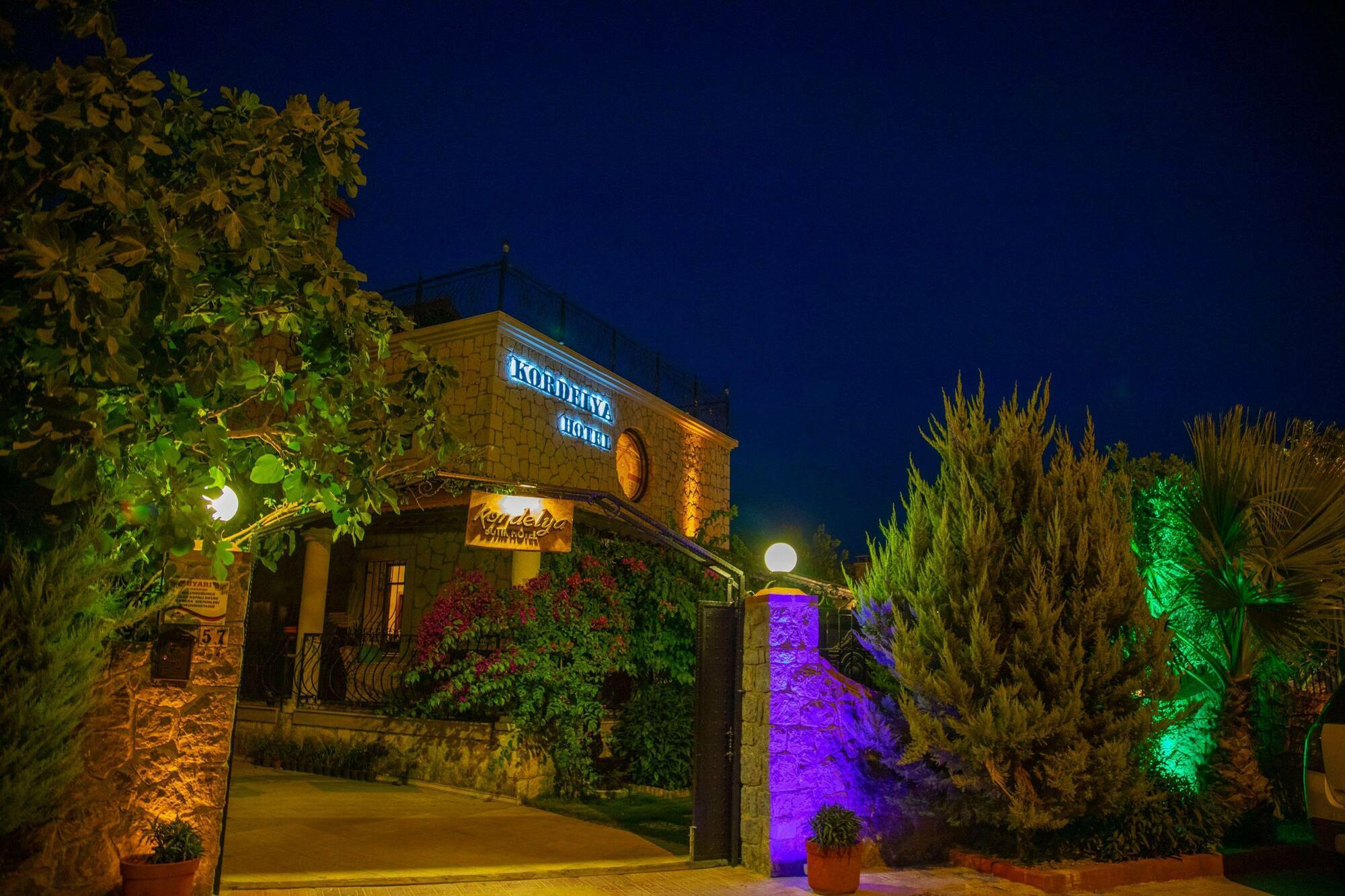 Kordelya Hotel Alaçatı Luaran gambar